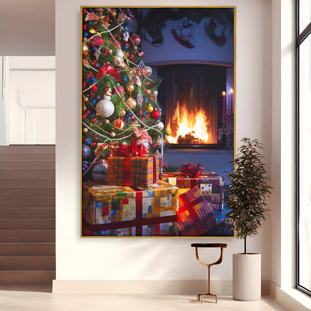 Tablou canvas cu brad de craciun langa semineu, in rama de aluminiu auriu